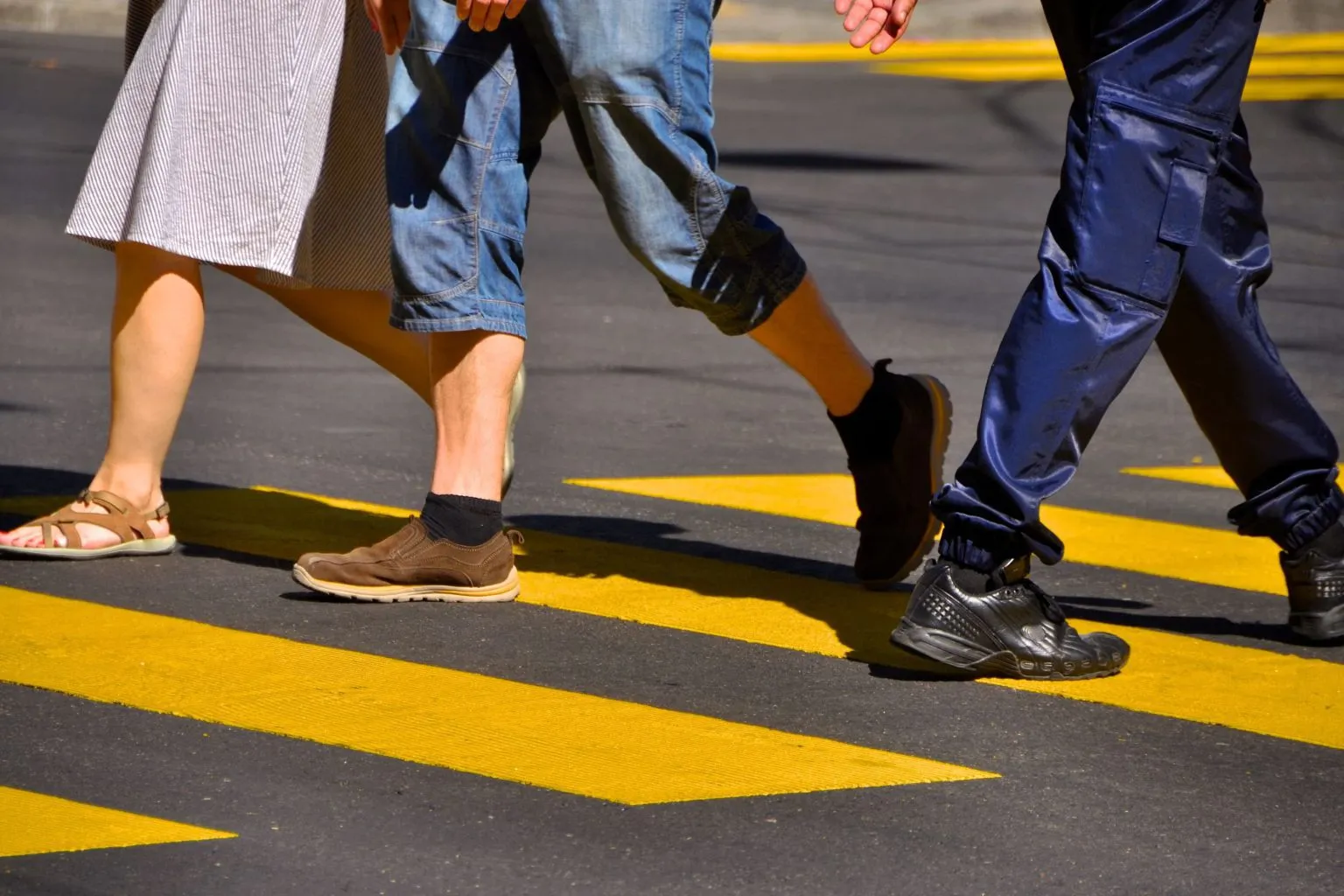 Pedestrian Right of Way Laws – Driver and Walker Responsibilities