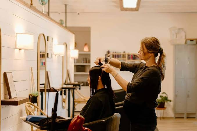 Beauty Service Liability Laws – Allergic Reactions Burns and Negligence Claims